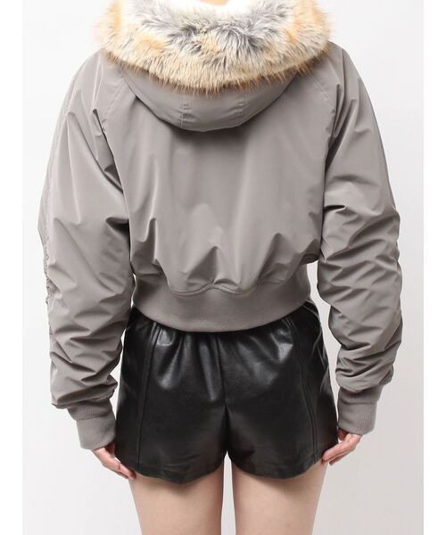 GYDA（ジェイダ）の「VOLUME ECO FURベルトショートブルゾン（ブルゾン・レディース・グレー/ブラック・FREE）」の13枚目の写真