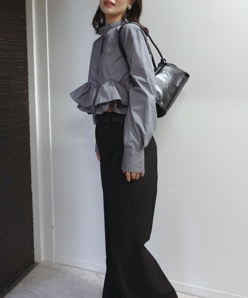 CORNERS(コーナーズ)の「ブロードフリルヘムブラウス(シャツ/ブラウス・レディース・ホワイト/ブラック/グレー/ブラウン・M)」の12枚目の写真