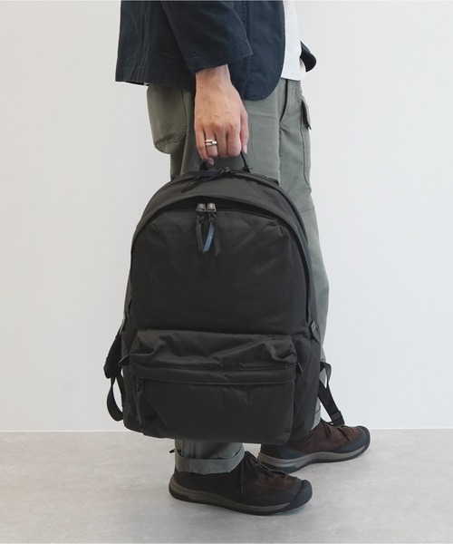 UNTRACK(アントラック)の「アントラック リュックサック CITY DS B4サイズ収納可能 15.6inchPC収納 26L 2気室 60396(バックパック/リュック・メンズ・ブラック/グレー・FREE)」の6枚目の写真