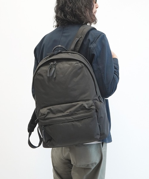 UNTRACK(アントラック)の「アントラック リュックサック CITY DS B4サイズ収納可能 15.6inchPC収納 26L 2気室 60396(バックパック/リュック・メンズ・ブラック/グレー・FREE)」の7枚目の写真