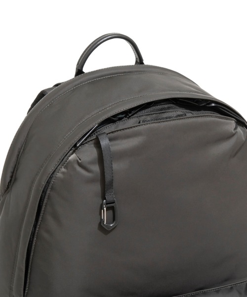 UNTRACK(アントラック)の「アントラック リュックサック CITY DS B4サイズ収納可能 15.6inchPC収納 26L 2気室 60396(バックパック/リュック・メンズ・ブラック/グレー・FREE)」の19枚目の写真