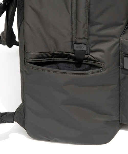 UNTRACK(アントラック)の「アントラック リュックサック CITY DS B4サイズ収納可能 15.6inchPC収納 26L 2気室 60396(バックパック/リュック・メンズ・ブラック/グレー・FREE)」の22枚目の写真