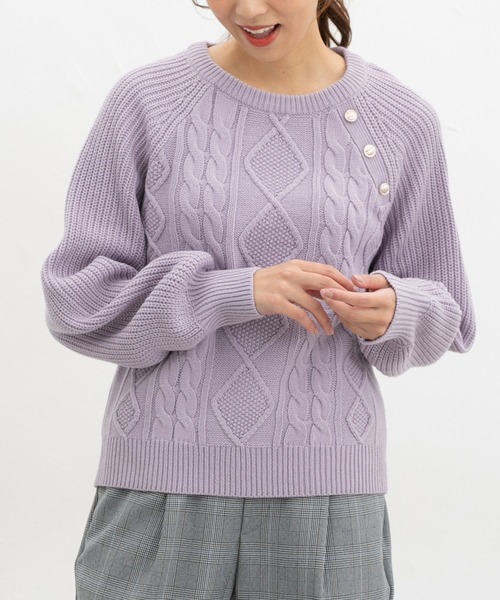 金釦付ケーブル編ニット（ニット/セーター）｜Honeys（ハニーズ