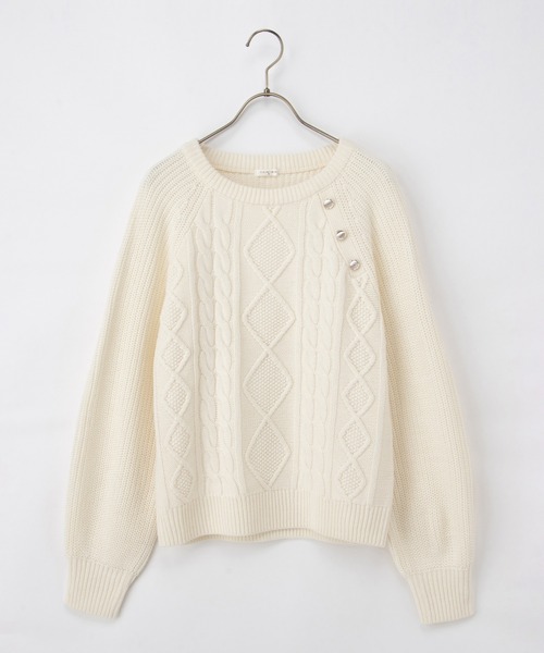 金釦付ケーブル編ニット（ニット/セーター）｜Honeys（ハニーズ）の