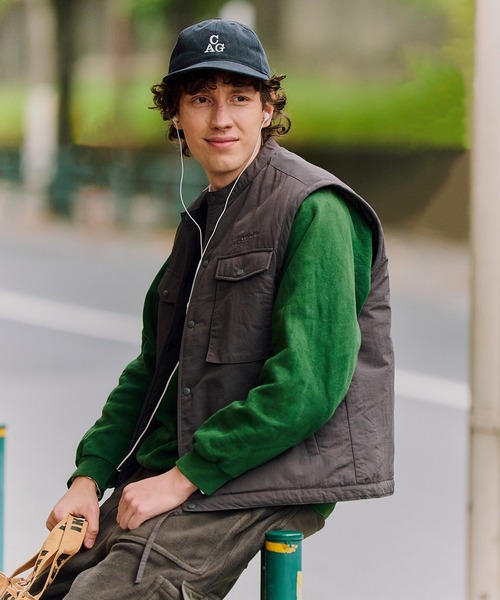 MAISON CLUB(メゾンクラブ)の「【MAISON CLUB】Tech Light Padding Vest / テックライト中綿ベスト ダウンベスト ハンティングベスト ファティーグベスト KKP(ダウンベスト・メンズ・ブラウン/ブラック/グレー・L/M)」の11枚目の写真