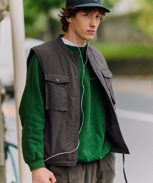MAISON CLUB(メゾンクラブ)の「【MAISON CLUB】Tech Light Padding Vest / テックライト中綿ベスト ダウンベスト ハンティングベスト ファティーグベスト KKP(ダウンベスト・メンズ・ブラウン/ブラック/グレー・L/M)」の12枚目の写真