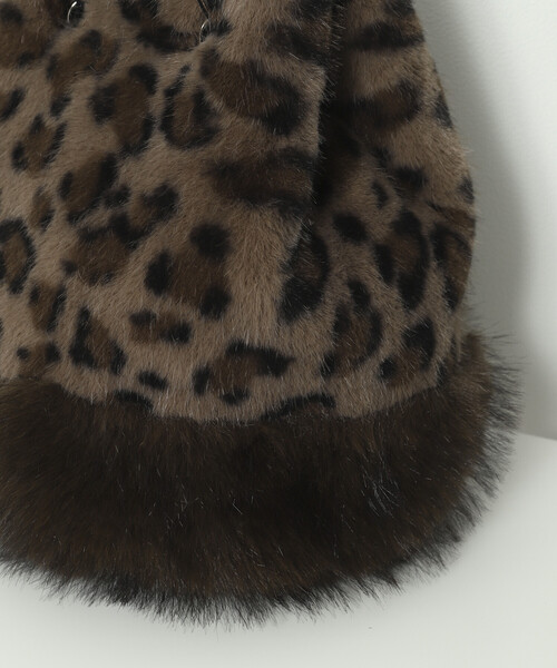 Firsthand(ファーストハンド)の「Firsthand/ファーストハンド フェイクファー アニマル キンチャクバッグ(ショルダーバッグ・レディース・オフホワイト/ブラウン・ONE SIZE)」の12枚目の写真