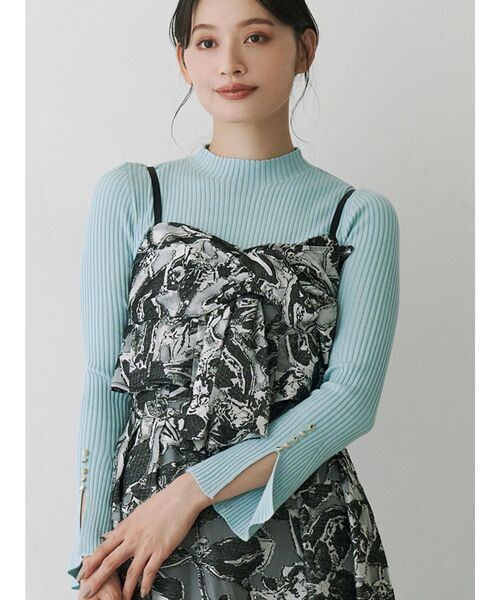 MERCURYDUO（マーキュリーデュオ）の「フレアスリーブハイネックリブニット（ニット/セーター・レディース・ラベンダー/ベージュ/ブラック/ライトブルー/オフホワイト・FREE）」の4枚目の写真