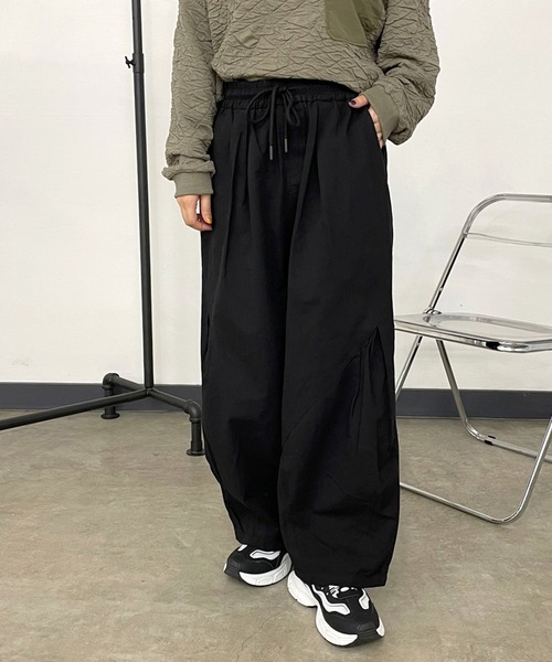 CRB（シーアールビー）の「ツイルイージーパンツ（その他パンツ・レディース・チャコールグレー/ブラック/カーキ/ベージュ・F）」の2枚目の写真