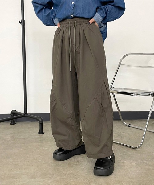 CRB（シーアールビー）の「ツイルイージーパンツ（その他パンツ・レディース・チャコールグレー/ブラック/カーキ/ベージュ・F）」の6枚目の写真