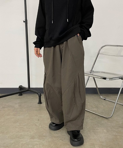 CRB（シーアールビー）の「ツイルイージーパンツ（その他パンツ・レディース・チャコールグレー/ブラック/カーキ/ベージュ・F）」の9枚目の写真