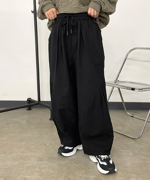 CRB（シーアールビー）の「ツイルイージーパンツ（その他パンツ・レディース・チャコールグレー/ブラック/カーキ/ベージュ・F）」の12枚目の写真