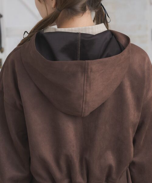 ems excite（エムズエキサイト）の「スエードリボンパーカー（パーカー・レディース・ブラウン/チャコールグレー/ナチュラル・FREE）」の20枚目の写真