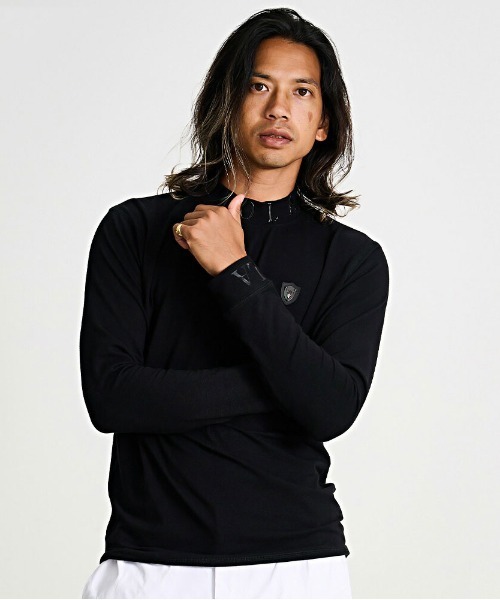 VIOLA(ヴィオラ)の「『VIOLA rumore/ヴィオラ ルモーレ』ロゴプリント入りモックネック長袖カットソー(Tシャツ/カットソー・メンズ・ブラック/ブラック×ホワイト/ホワイト・XL/L/M)」の2枚目の写真