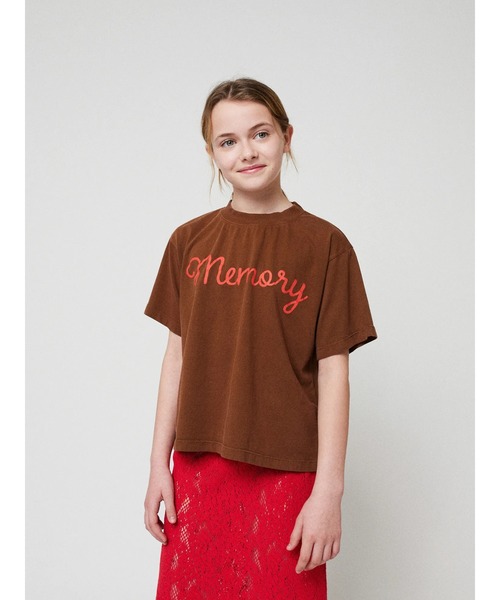 BOBO CHOSES(ボボショーズ)の「Memory T-shirt(Tシャツ/カットソー・キッズ・ダークブラウン・2-3YEAR/4-5YEAR/6-7YEAR/8-9y/10-11y/12-13y)」の1枚目の写真