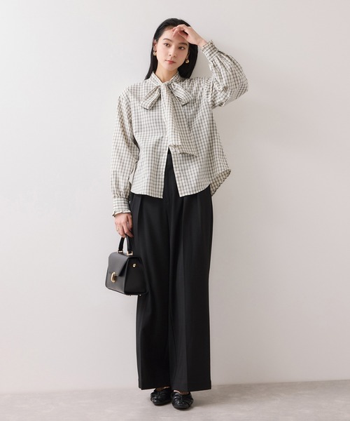 VIS（ビス）の「チェック＆デニムアソートボウタイリボン付きスタンドカラーシャツ（シャツ/ブラウス・レディース・ブラック系その他/オフホワイト/ホワイト/ブルー系その他/サックスブルー・FREE）」の18枚目の写真