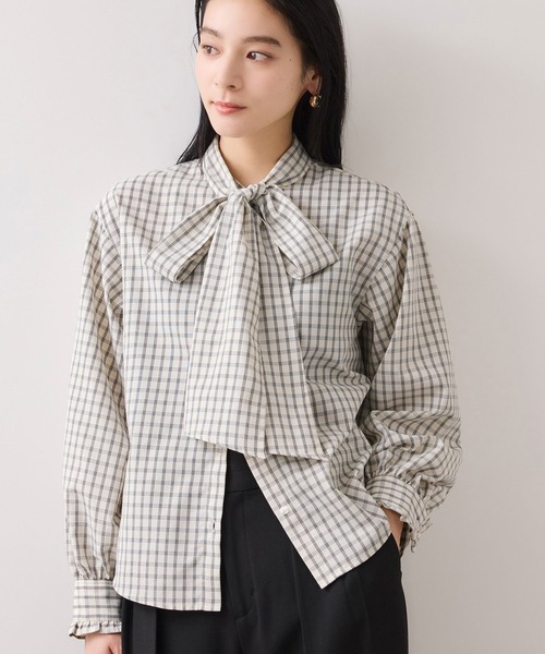 VIS（ビス）の「チェック＆デニムアソートボウタイリボン付きスタンドカラーシャツ（シャツ/ブラウス・レディース・ブラック系その他/オフホワイト/ホワイト/ブルー系その他/サックスブルー・FREE）」の13枚目の写真