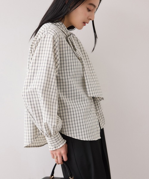 VIS（ビス）の「チェック＆デニムアソートボウタイリボン付きスタンドカラーシャツ（シャツ/ブラウス・レディース・ブラック系その他/オフホワイト/ホワイト/ブルー系その他/サックスブルー・FREE）」の16枚目の写真