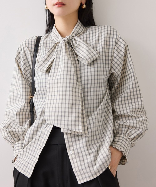 VIS（ビス）の「チェック＆デニムアソートボウタイリボン付きスタンドカラーシャツ（シャツ/ブラウス・レディース・ブラック系その他/オフホワイト/ホワイト/ブルー系その他/サックスブルー・FREE）」の17枚目の写真