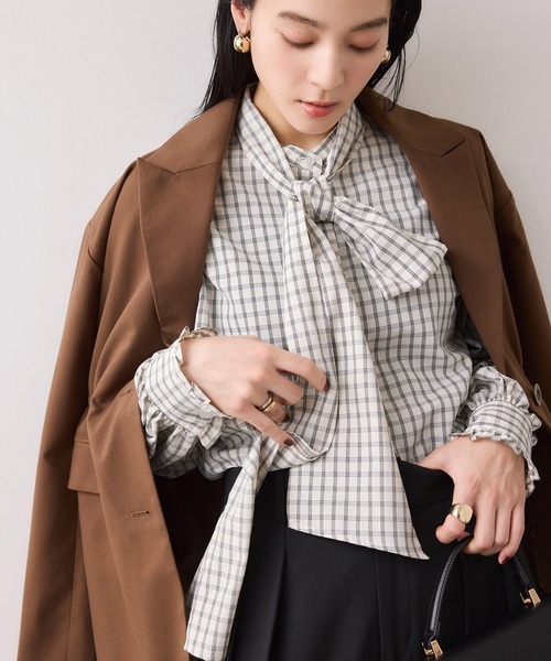 VIS（ビス）の「チェック＆デニムアソートボウタイリボン付きスタンドカラーシャツ（シャツ/ブラウス・レディース・ブラック系その他/オフホワイト/ホワイト/ブルー系その他/サックスブルー・FREE）」の20枚目の写真
