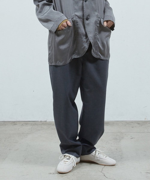 Dulcamara（ドゥルカマラ）の「よそいきイージースラックス（スラックス・メンズ・ダークブラウン/チャコールグレー/ブラック・0/1/2）」の3枚目の写真