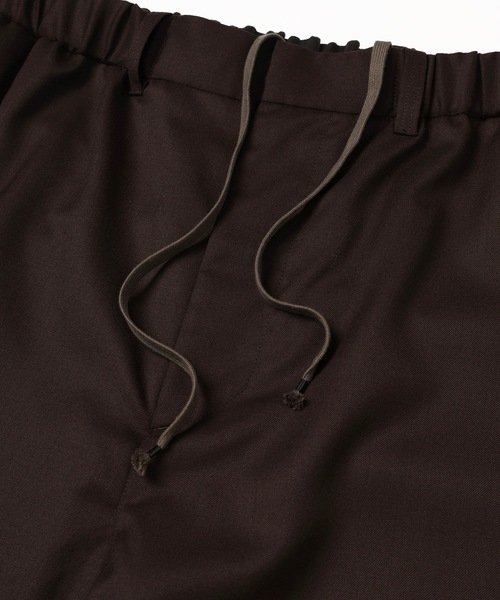 Dulcamara（ドゥルカマラ）の「よそいきイージースラックス（スラックス・メンズ・ダークブラウン/チャコールグレー/ブラック・0/1/2）」の17枚目の写真