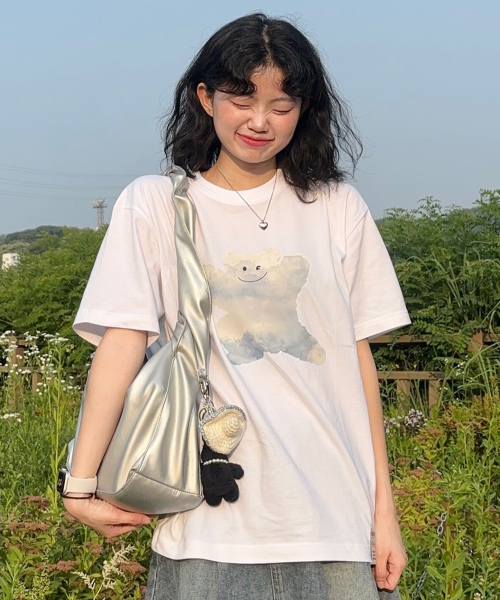 GRAVER（グレーバー）の「[ユニセックス]ビッグクラウドベアスマイル半袖Tシャツ_3カラー（Tシャツ/カットソー・レディース・ホワイト/ネイビー/ブラック・SMALL/MEDIUM/LARGE/X-LARGE）」の19枚目の写真