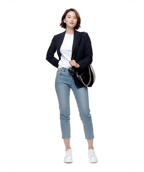 MUSINSA STANDARD WOMAN（ムシンサスタンダードウーマン）の「レディーススリムストレートデニムパンツ【ライトインディゴ】（デニムパンツ・レディース・その他・28/29/30/24/25/26/27）」の15枚目の写真