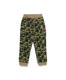 A BATHING APE（アベイシングエイプ）の「ABC CAMO ONE POINT SWEAT