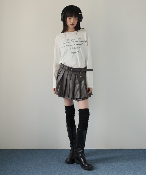 ベルト付きフェイクレザープリーツミニスカート（スカート）｜Ulysses