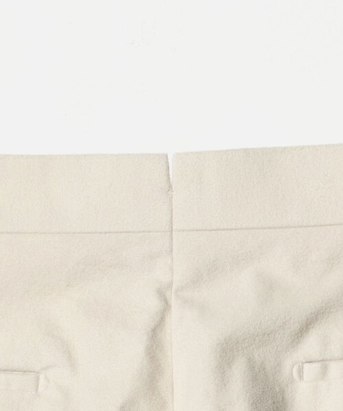 UNITED ARROWS(ユナイテッドアローズ)の「モールスキン 1プリーツ スラックス(スラックス・メンズ・ブラック/ナチュラル・50/48/44/46)」の18枚目の写真