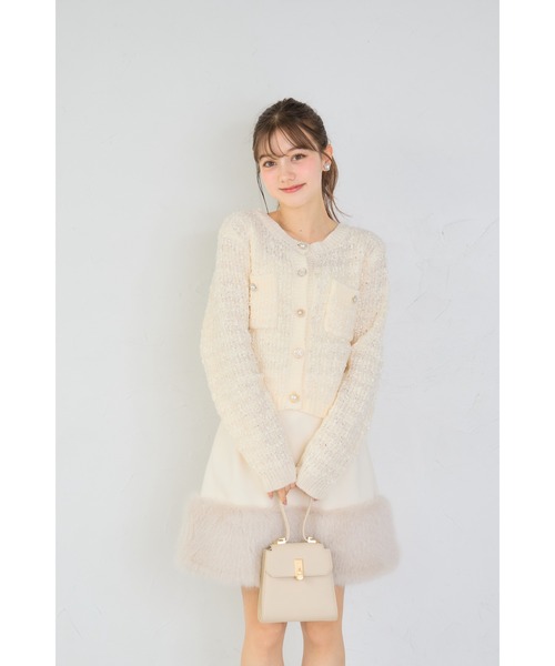 tocco closet（トッコ　クローゼット）の「多種ビジュー釦ミックスニットジャケットライクカーディガン（ノーカラージャケット・レディース・アイボリー/ベージュ・M）」の4枚目の写真