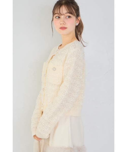 tocco closet（トッコ　クローゼット）の「多種ビジュー釦ミックスニットジャケットライクカーディガン（ノーカラージャケット・レディース・アイボリー/ベージュ・M）」の6枚目の写真