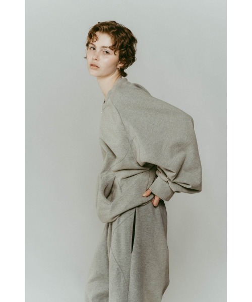 Knuth Marf(クヌースマーフ)の「panelled volume sweatshirt(unisex)(スウェット・レディース・ブラック/グレー・SMALL/MEDIUM)」の10枚目の写真