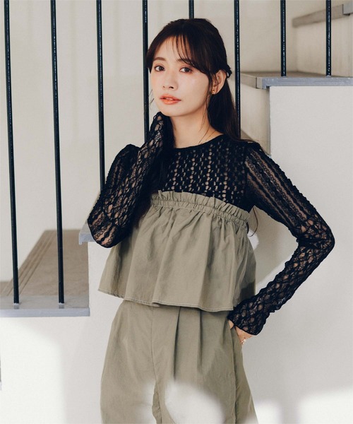 titivate(ティティベイト)の「前後2way切替デザインレーストップス(Tシャツ/カットソー・レディース・オフホワイト/ブラック・S/M/L)」の2枚目の写真
