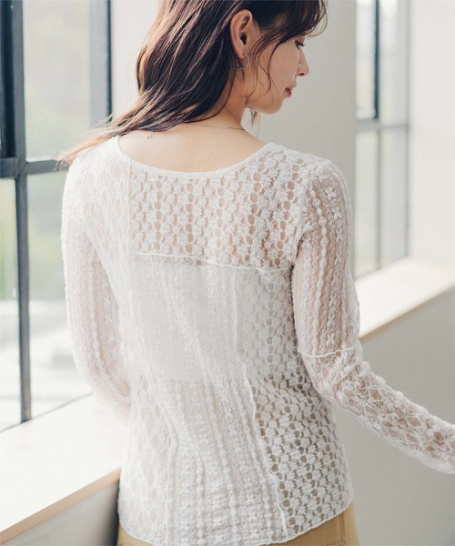 titivate(ティティベイト)の「前後2way切替デザインレーストップス(Tシャツ/カットソー・レディース・オフホワイト/ブラック・S/M/L)」の15枚目の写真
