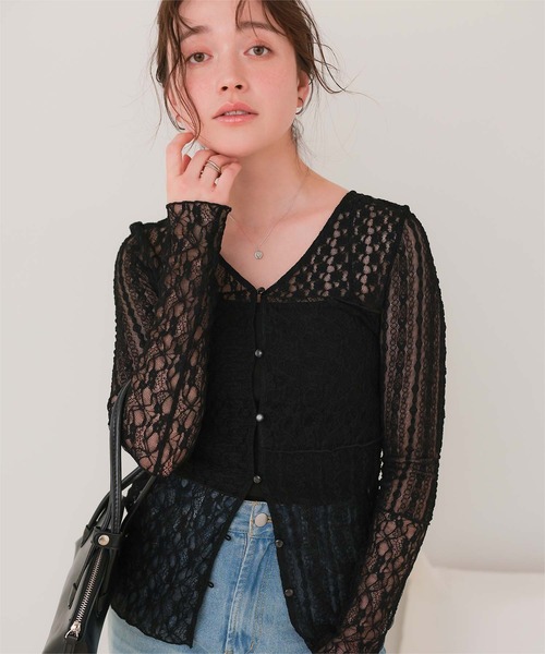 titivate(ティティベイト)の「前後2way切替デザインレーストップス(Tシャツ/カットソー・レディース・オフホワイト/ブラック・S/M/L)」の5枚目の写真