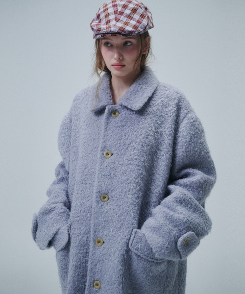 FUN FROM FUN(ファンフロムファン)の「HAIRY OVERFIT COAT, LAVENDER(チェスターコート・レディース・ラベンダー・OS)」の5枚目の写真