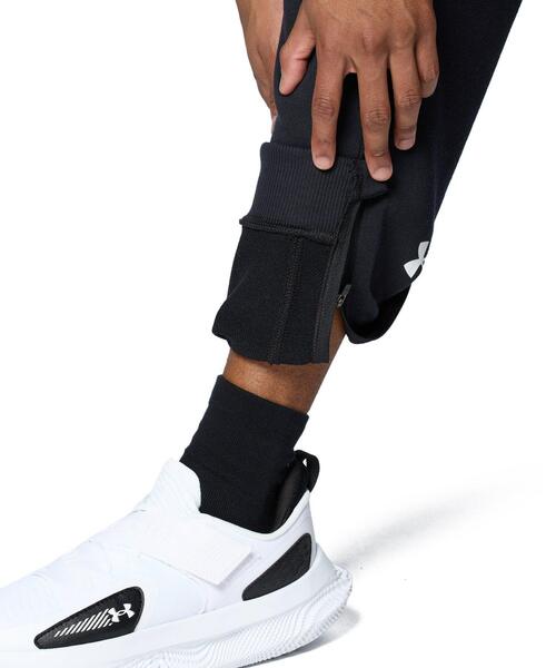 UNDER ARMOUR(アンダーアーマー)の「UAロングショット スウェット ジョガーパンツ(バスケットボール/メンズ)(その他パンツ・メンズ・ブラック・XL/M/2XL/L/S)」の8枚目の写真