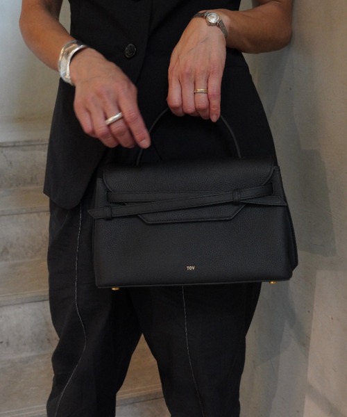 tov(トーヴ)の「TOV(トーヴ) MIMI M(ハンドバッグ・レディース・ベビーピンク/ブラック・F)」の3枚目の写真