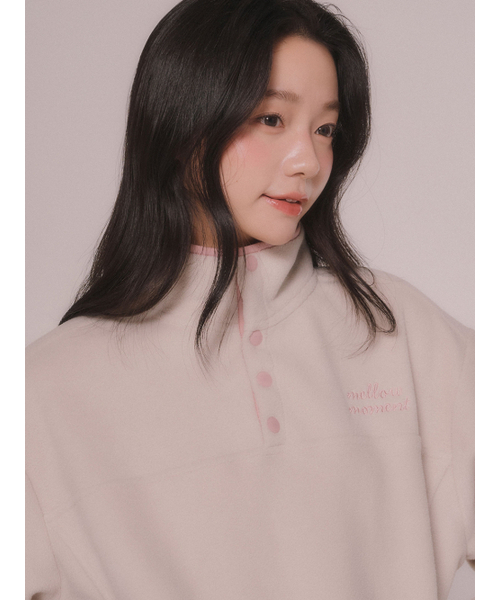 MELLOTORY（メロートリー）の「フリースプルオーバーTシャツ (2色)（スウェット・レディース・ピンク/ライトベージュ・FREE）」の4枚目の写真