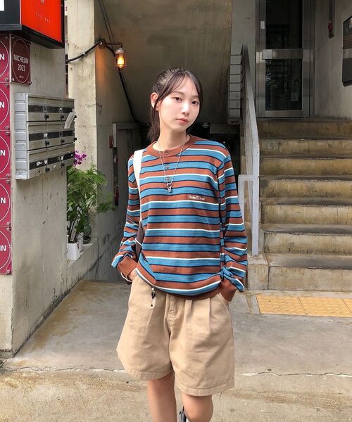 WMC(ダブリューエムシー)の「マルチストライプヘンリーネックニット_NAVY(ニット/セーター・メンズ・ネイビー・MEDIUM/LARGE/X-LARGE)」の4枚目の写真