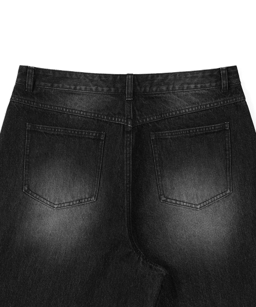 EXCONTAINER(エックスコンテナ)の「ウォッシュドワイドバルーンフィットデニムパンツ (WASHED BLACK)(デニムパンツ・メンズ・その他・LARGE/X-LARGE/SMALL/MEDIUM)」の2枚目の写真