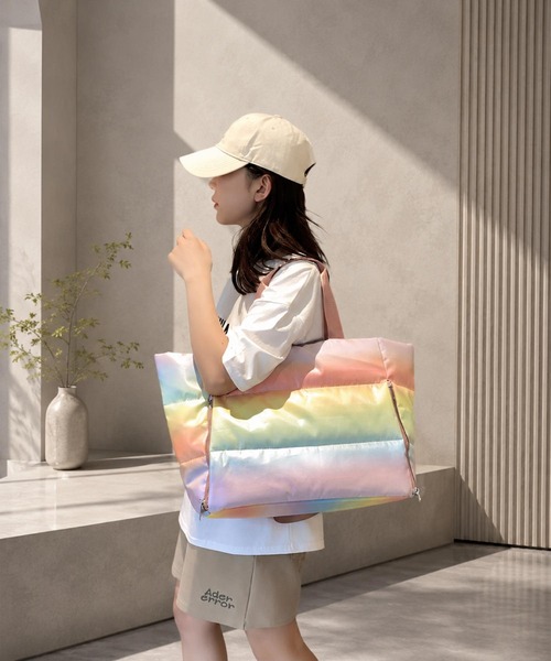TONE SELECT GOODS(トーンセレクトグッズ)の「LESRIRE/オーロラデザイン キルティング ジム フィットネス 旅行 トラベル 大容量 バッグ L9230(ボストンバッグ・レディース・ホワイト/ピンク/グリーン/ブルー/シルバー/ライトブルー/ブラック/その他1/パープル・FREE)」の9枚目の写真
