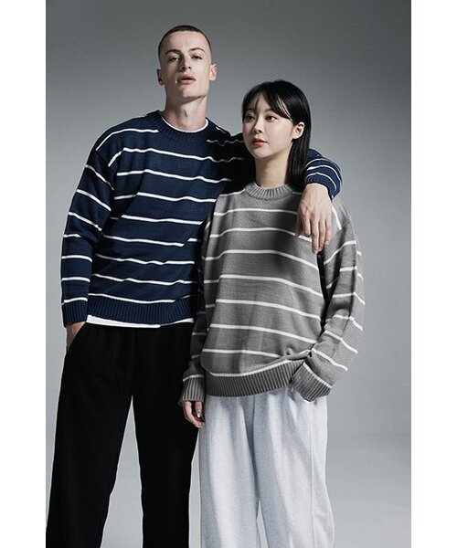 APOSTROPHE COMMA(アポストロフィコンマ)の「ポイントラベルストライプクルーネックオーバーニット(グレー)(ニット/セーター・レディース・その他・MEDIUM/LARGE)」の3枚目の写真
