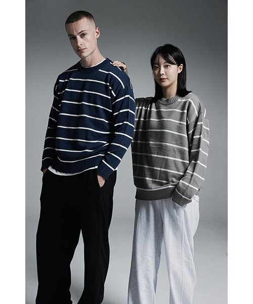 APOSTROPHE COMMA(アポストロフィコンマ)の「ポイントラベルストライプクルーネックオーバーニット(グレー)(ニット/セーター・レディース・その他・MEDIUM/LARGE)」の12枚目の写真