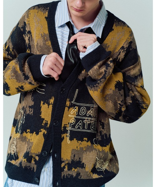 ADAM PATEK(アダムパテック)の「【ADAMPATEK/アダムパテック】mad embroidered fade knit cardigan ジャガードニットカーディガン(カーディガン/ボレロ・メンズ・ブラウン/グレー・1/2)」の9枚目の写真