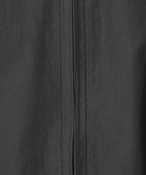 BARACUTA（バラクータ）の「【別注】＜BARACUTA＞GLR G4 ドライビング ジャケット（ブルゾン・メンズ・ライトグレー/ブラック・L/M）」の4枚目の写真