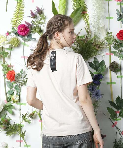 Monkey Flower（モンキーフラワー）の「女性パールプリントロゴモダンベーシックTシャツ BEIGE/FS1WTS01F40（Tシャツ/カットソー・レディース・その他・FREE）」の2枚目の写真