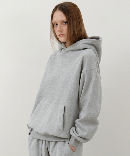 WEDNESDAYOASISFORWOMEN（ウェンズデー オアシス フォー ウーマン）の「ソフトパステル起毛刺繍フードパーカー_MELANGE GRAY(W25-TP44)（パーカー・レディース・ライトグレー・OS）」の2枚目の写真